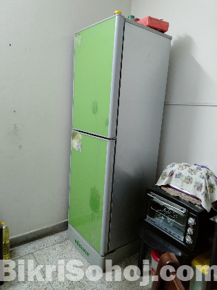 Refrigerator & Freezer